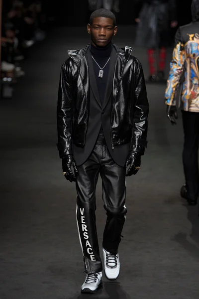 Look 38